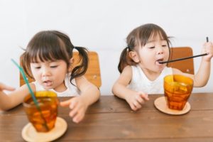 子供の歯に色がついている～これって着色？～